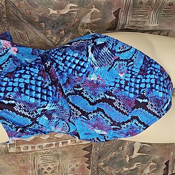 Snakeskin Knot Waist 1 Shoulder 1 piece swim suit bathing suit not worn bra pads - Picture 8 of 12